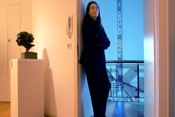 US light artist Jenny Holzer introduces her blue light art called For Paula Modersohn Becker 580x388 MOCA Award to Distinguished Women in the Arts Honors Artist Jenny Holzer